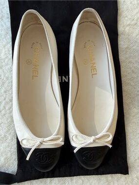 Chanel Two-Tone Ivory and Black Ballet Flats